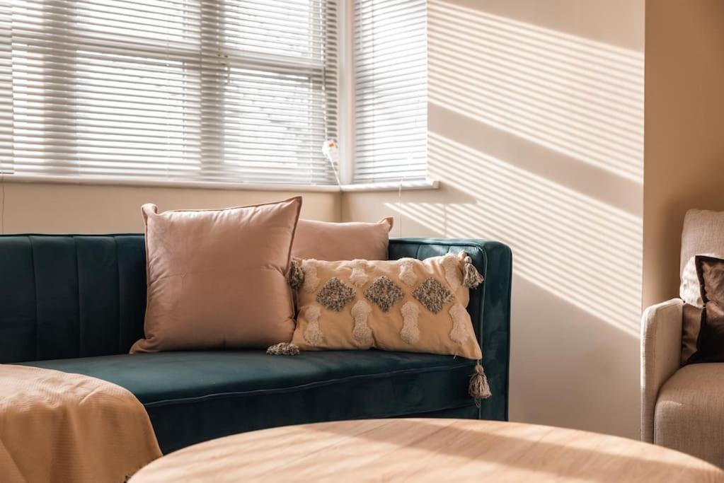 Azurite - 2 Bedroom Flat * Southampton