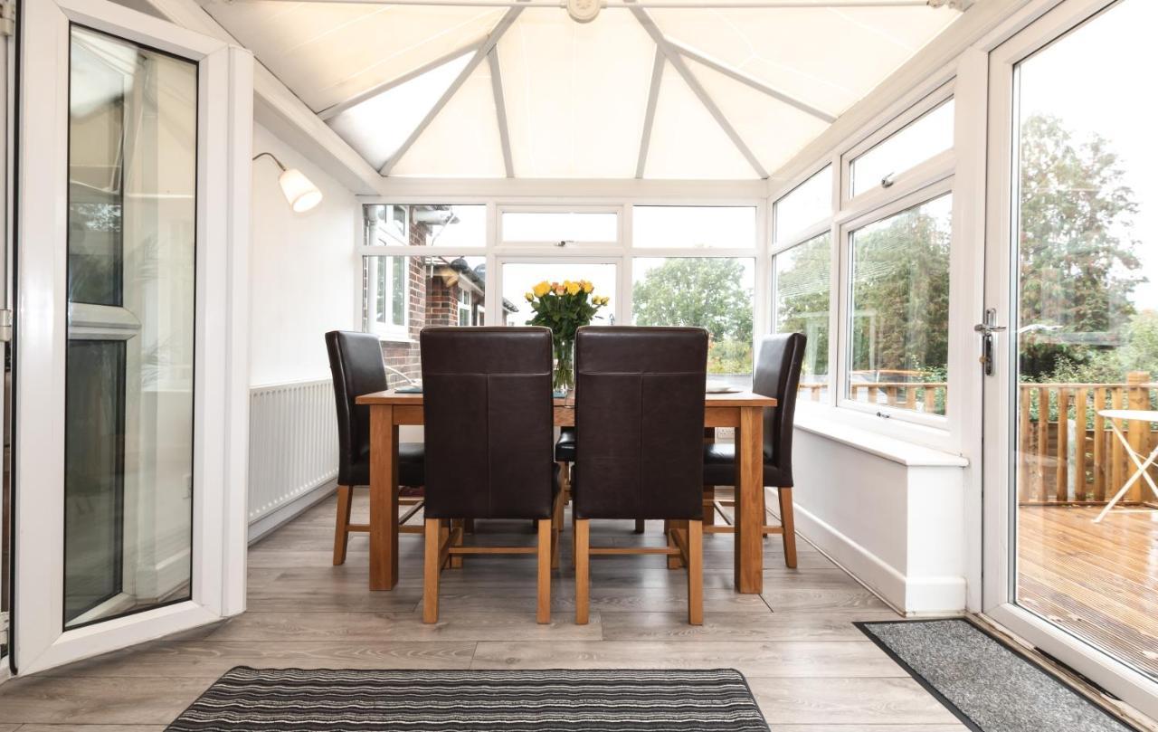 Accessible 3-bedroom Bungalow With Patio +driveway Southampton