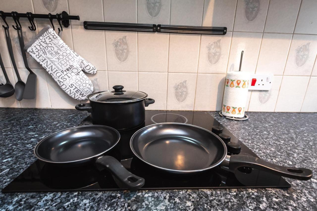 Accessible 3-bedroom Bungalow With Patio +driveway Southampton
