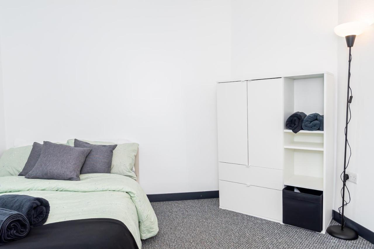 Shirley House 3: City-center Self-catering With Smart Check-in Guest house *