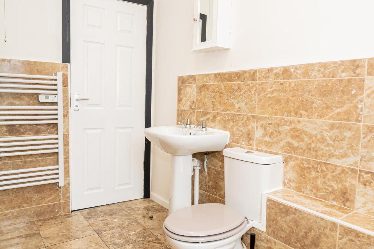 Shirley House 3: City-center Self-catering With Smart Check-in *