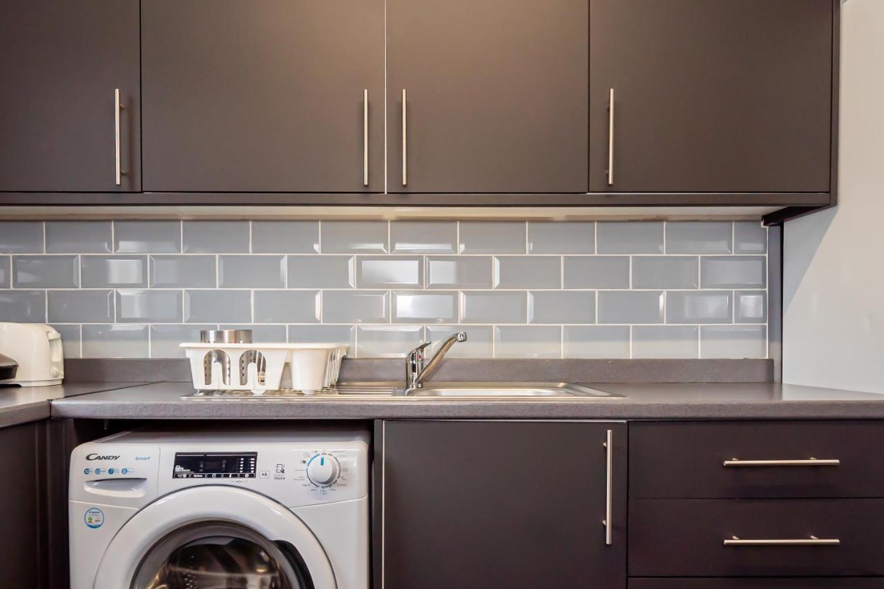 Guest house Shirley House 3: City-center Self-catering With Smart Check-in