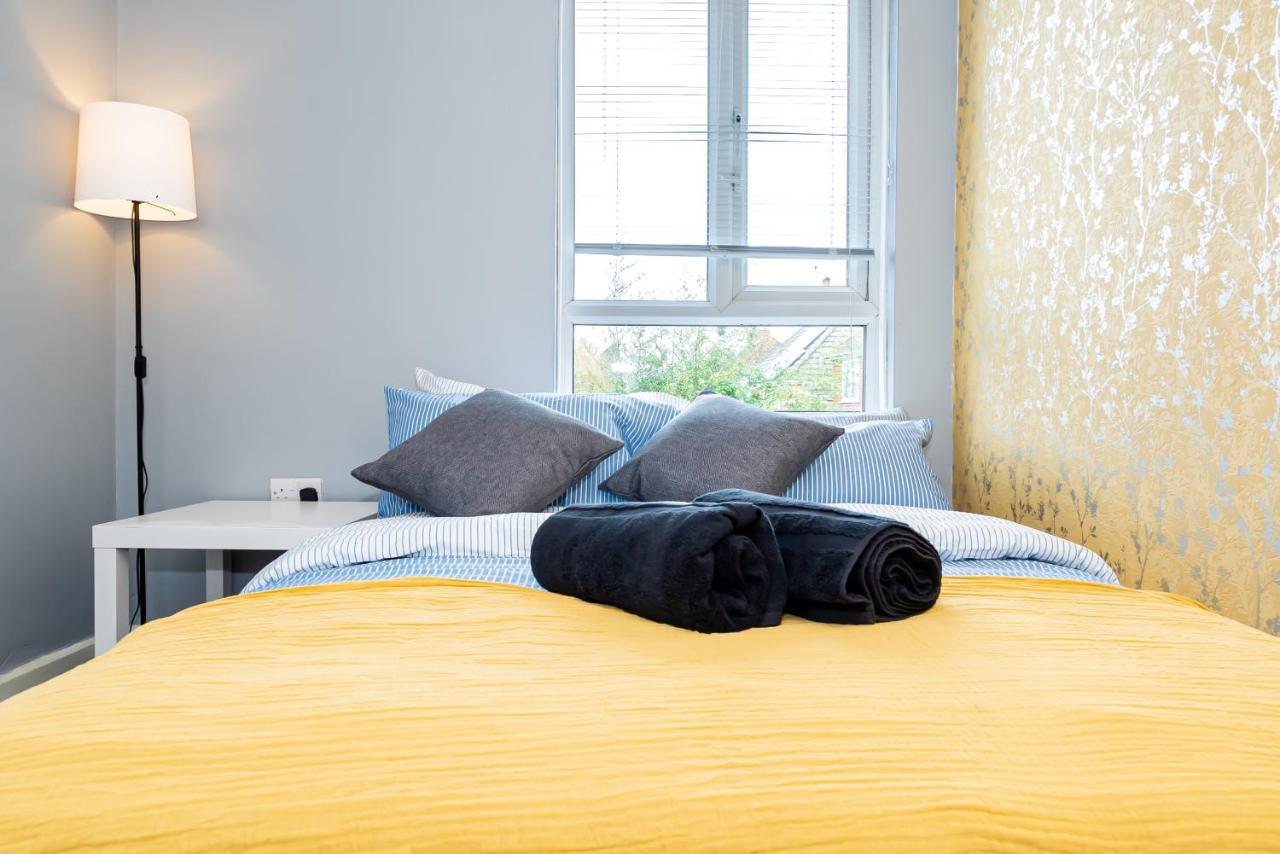 Shirley House 3: City-center Self-catering With Smart Check-in Guest house