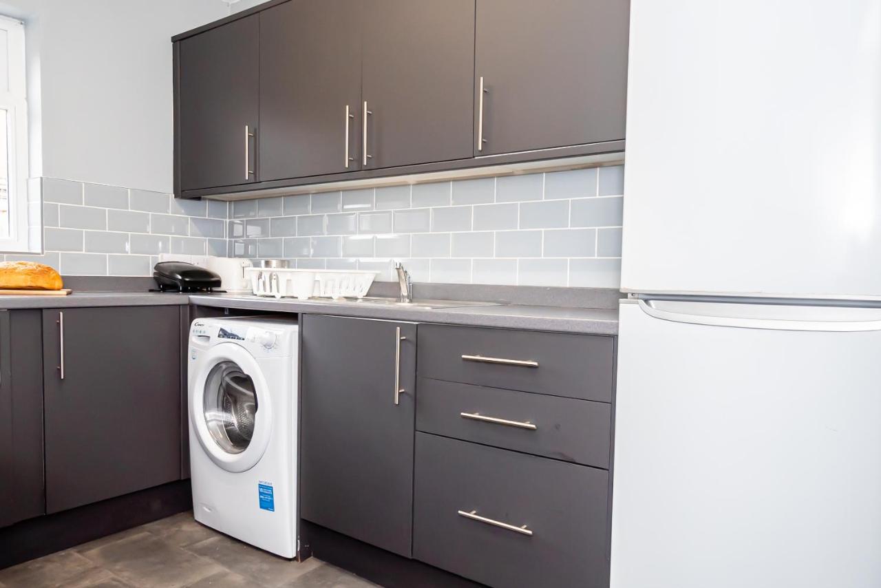 Shirley House 3: City-center Self-catering With Smart Check-in Guest house *