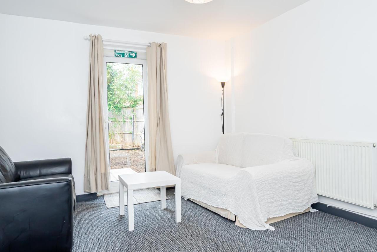 Guest house Shirley House 3: City-center Self-catering With Smart Check-in *