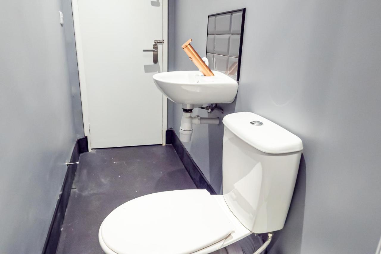 Shirley House 3: City-center Self-catering With Smart Check-in Guest house
