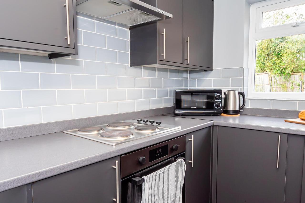 Shirley House 3: City-center Self-catering With Smart Check-in