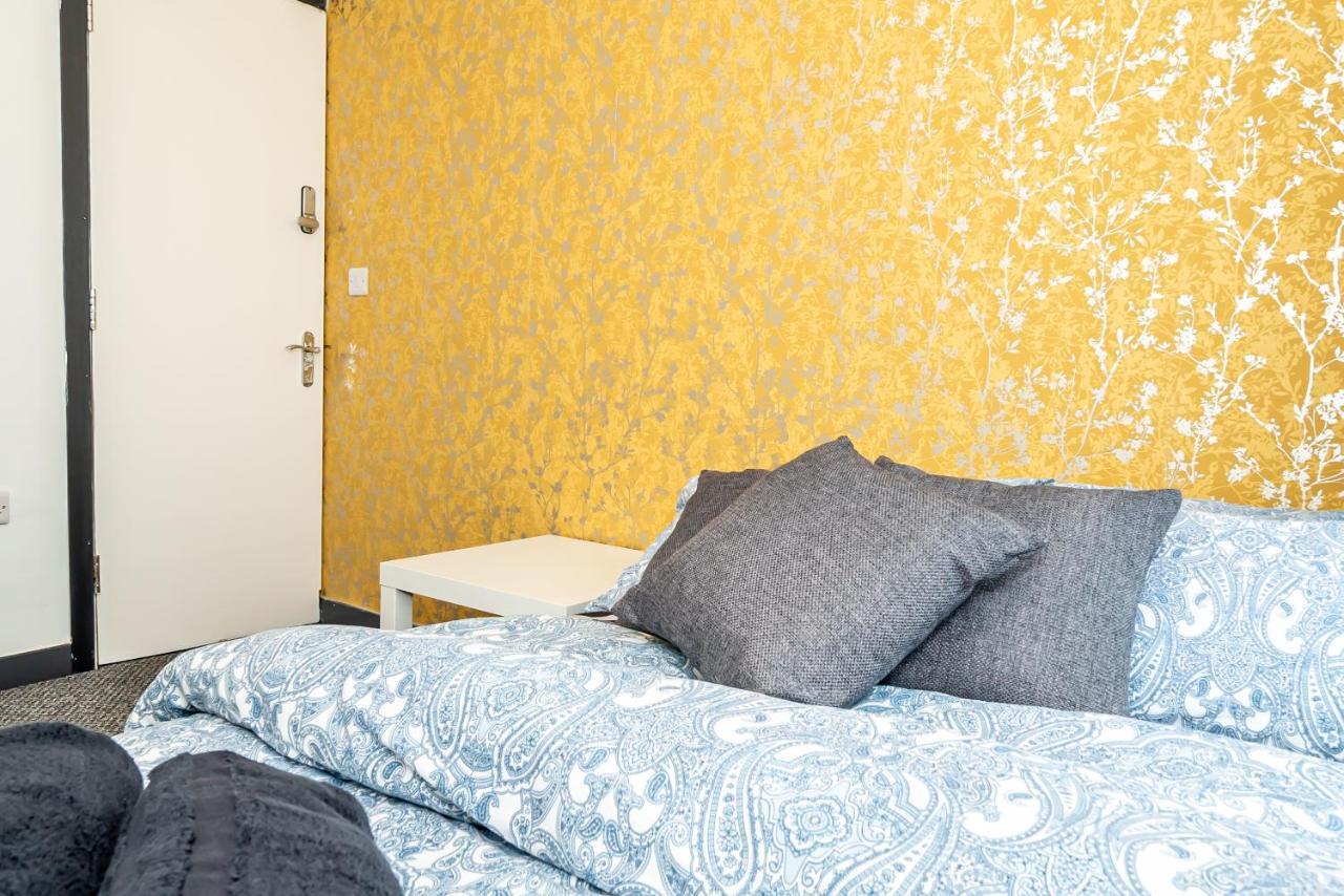 Shirley House 3: City-center Self-catering With Smart Check-in *