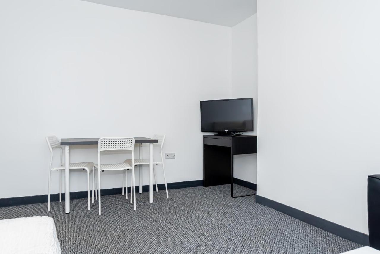 Shirley House 3: City-center Self-catering With Smart Check-in Guest house *