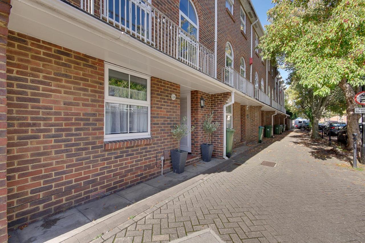 14 Oxford Mews - 5 Star Living For Up To 10 People Holiday home Southampton
