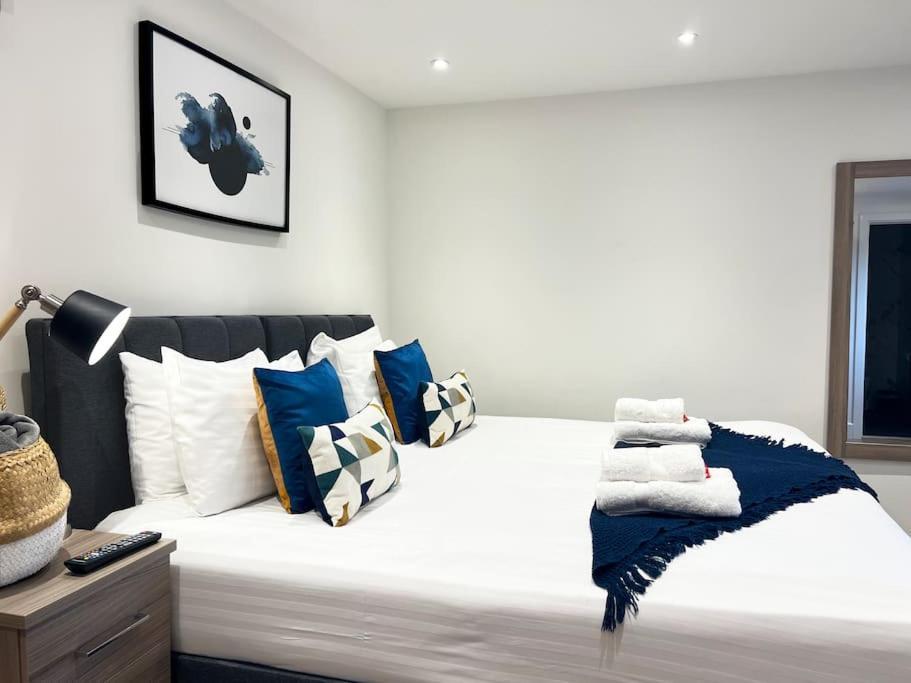 Modern Studio In Centre Apartment *