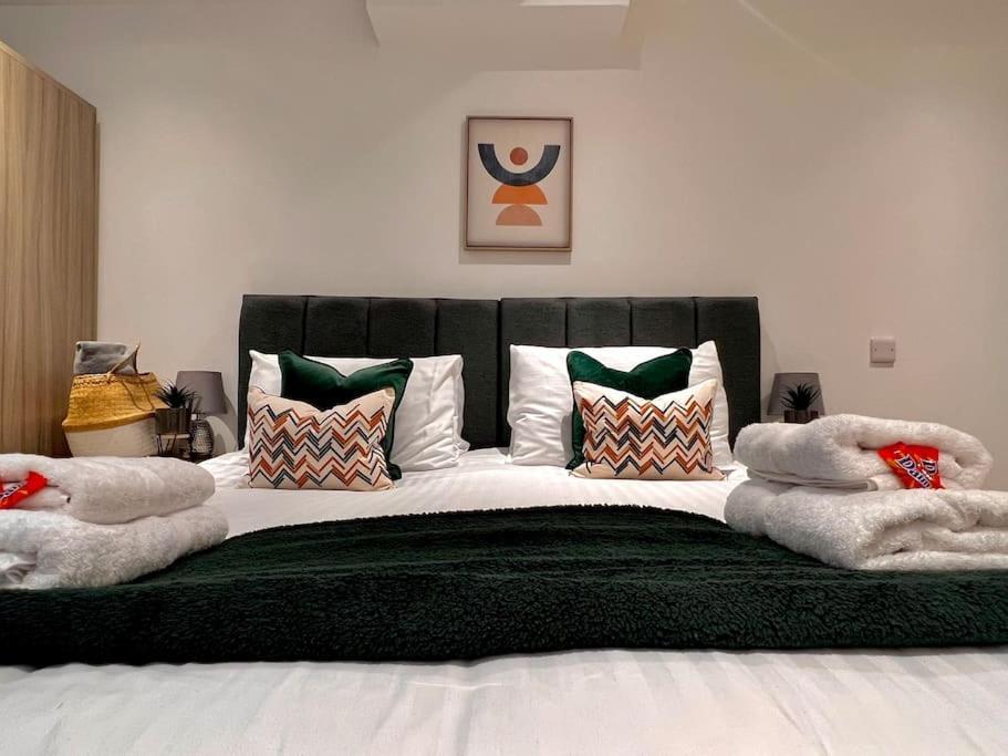 Unique Studio In Apartment *
