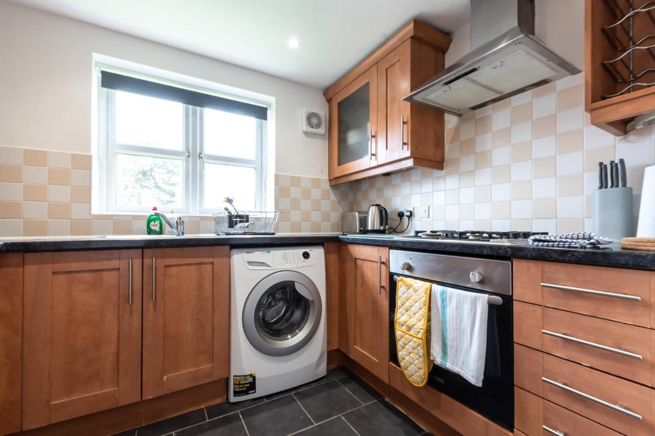 Beryl - 2 Bedroom Flat With Parking