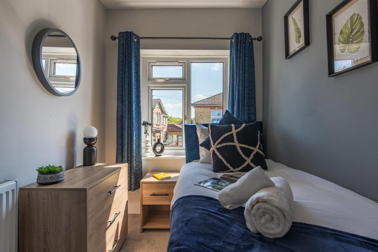 Spacious House Sanctuary In The Southampton
