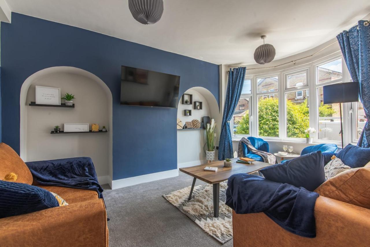 Spacious House Sanctuary In The