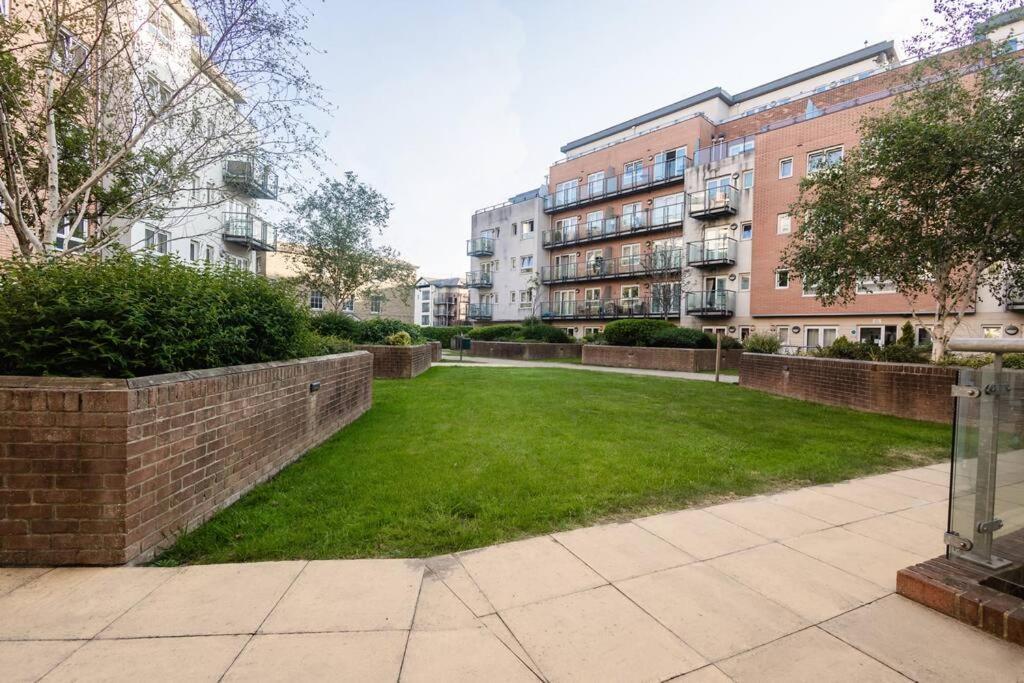 Apartment Ocean - 2 Bed Flat Sleeps 6 With Gym Access *