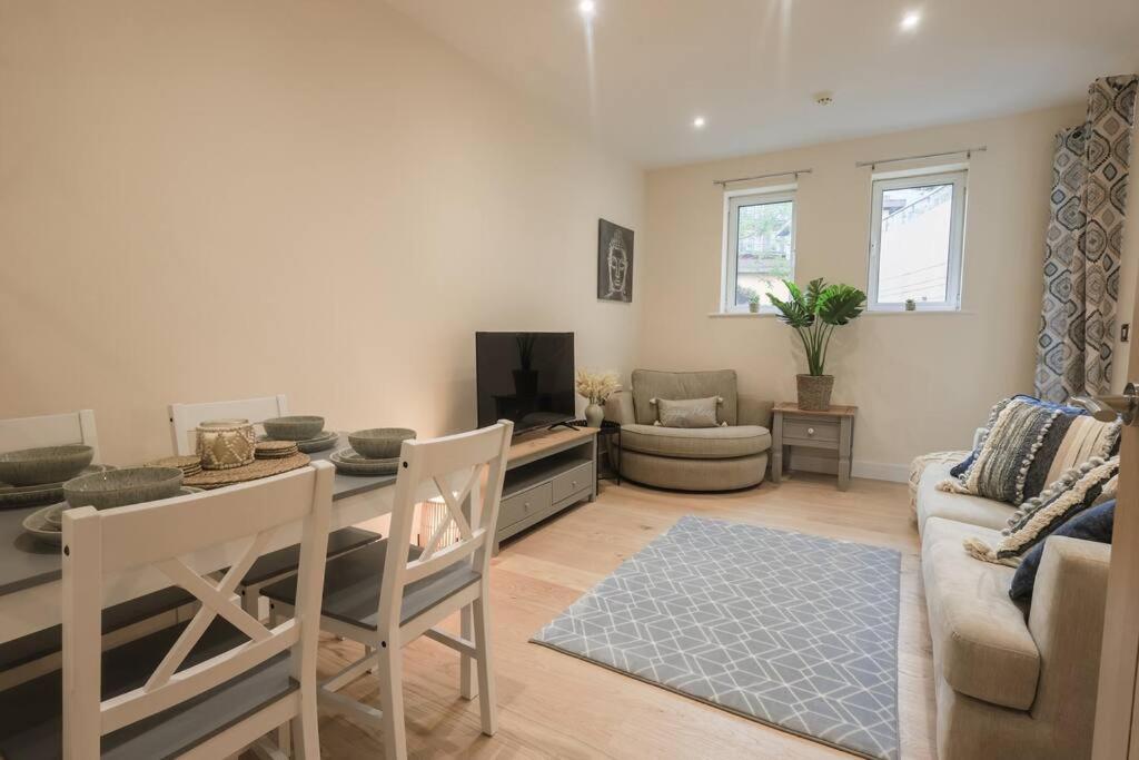 Ocean - 2 Bed Flat Sleeps 6 With Gym Access