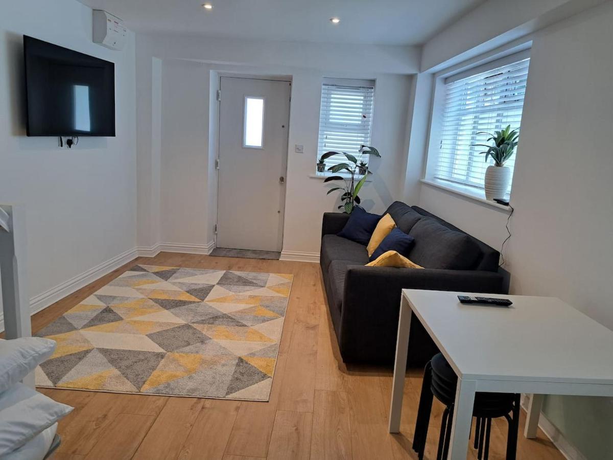 Modern House Apartment