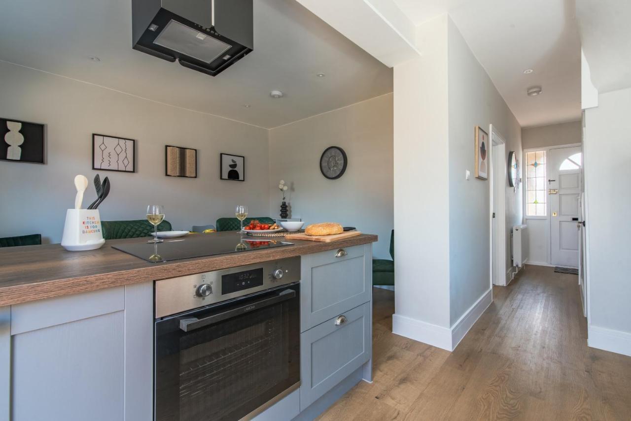 Spacious House Sanctuary In The * Southampton