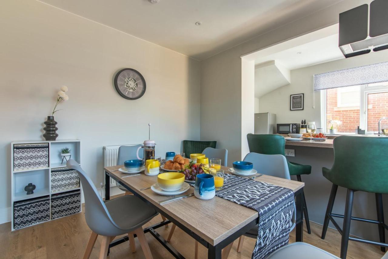 Spacious House Sanctuary In The Casa de férias Southampton