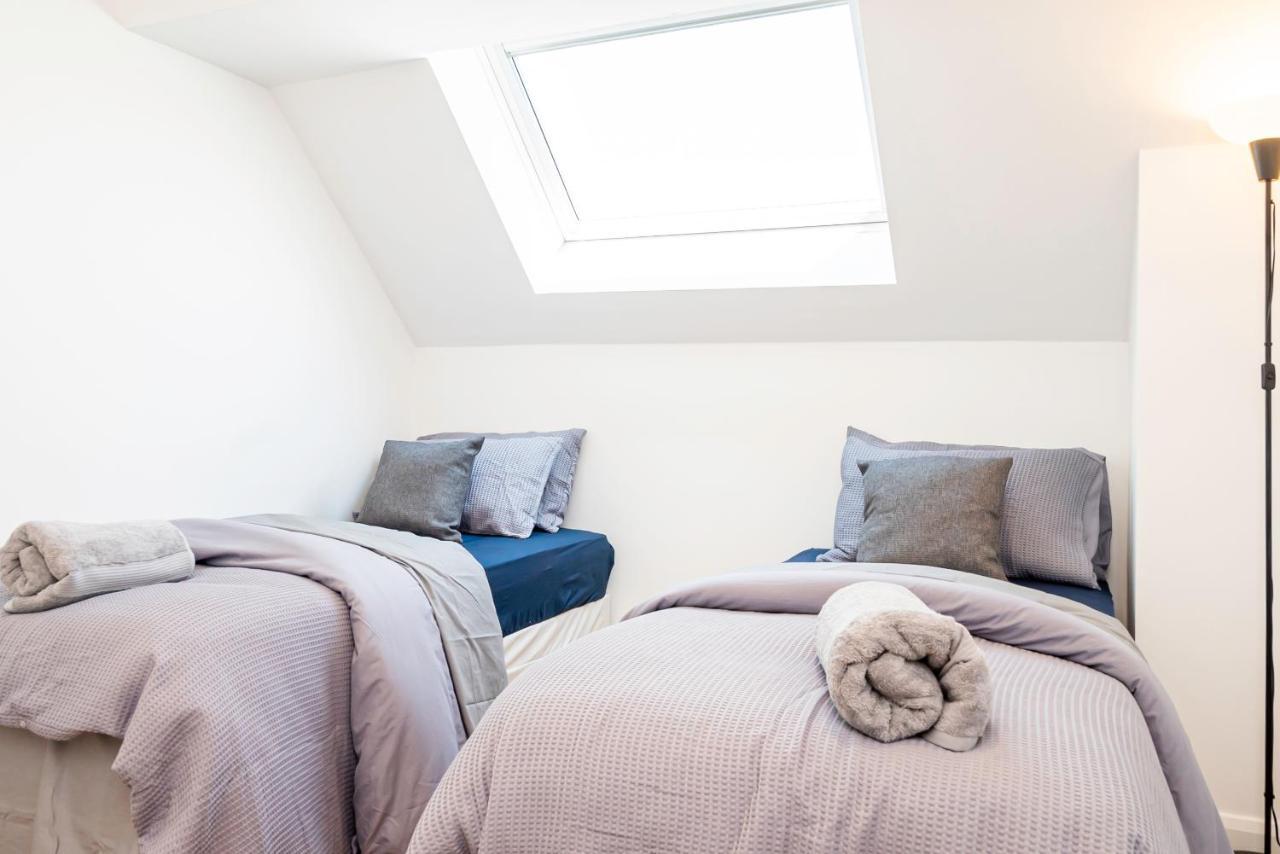 Shirley Apartments, 2 Bedroom, Sleeps Up To 6, New Build, 6 Min Drive To Cruise Ship Terminals And Centre Apartment *