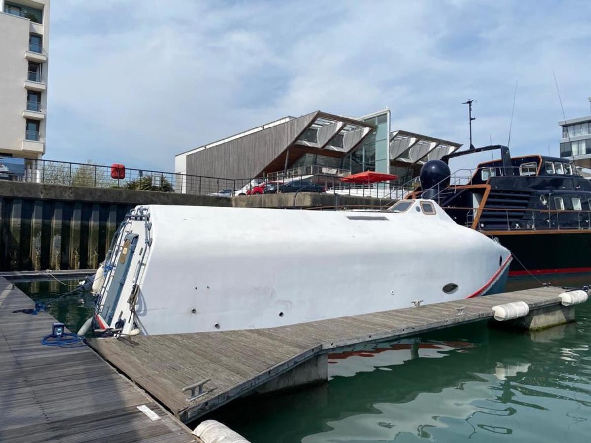 Botel 5 Star Ocean Village Marina Reconditioned Rnli Rig Life Boat *