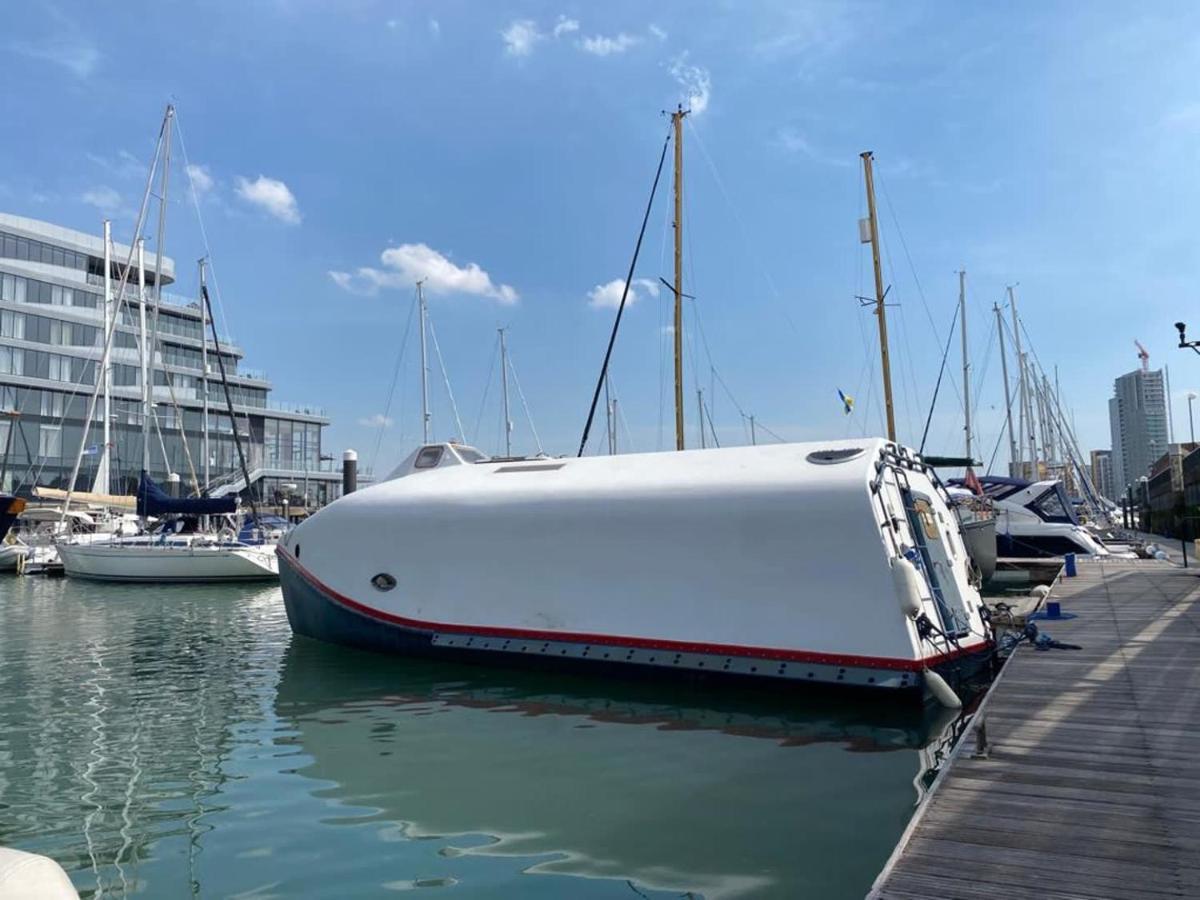 5 Star Ocean Village Marina Reconditioned Rnli Rig Life Boat Southampton