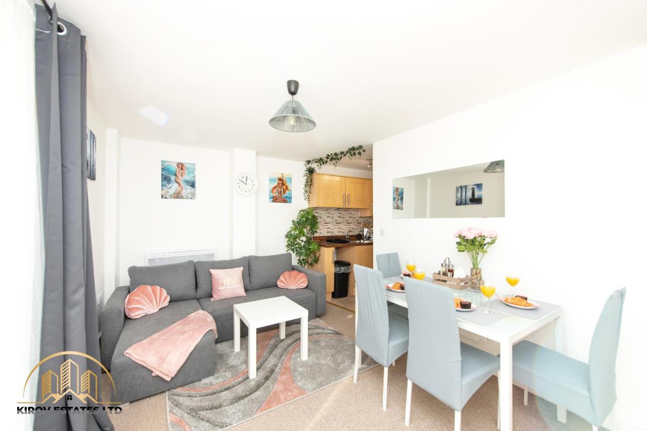 Aphrodite - The Lust Of Town Apartment