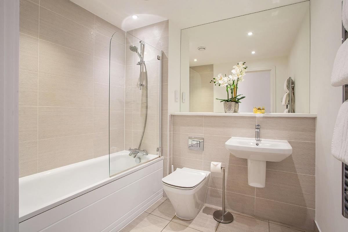 Deanery Court Vittrum * Southampton