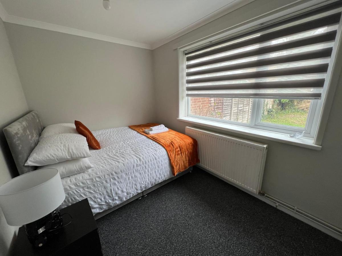 The Coral Southampton, Family Rooms, Suitable For Contractors Guest house Southampton