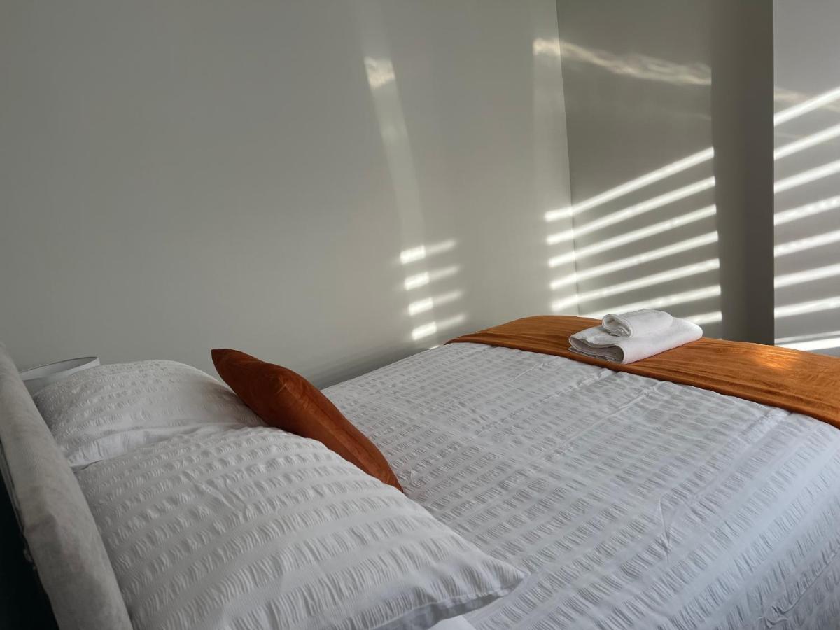 The Coral Southampton, Family Rooms, Suitable For Contractors * Southampton