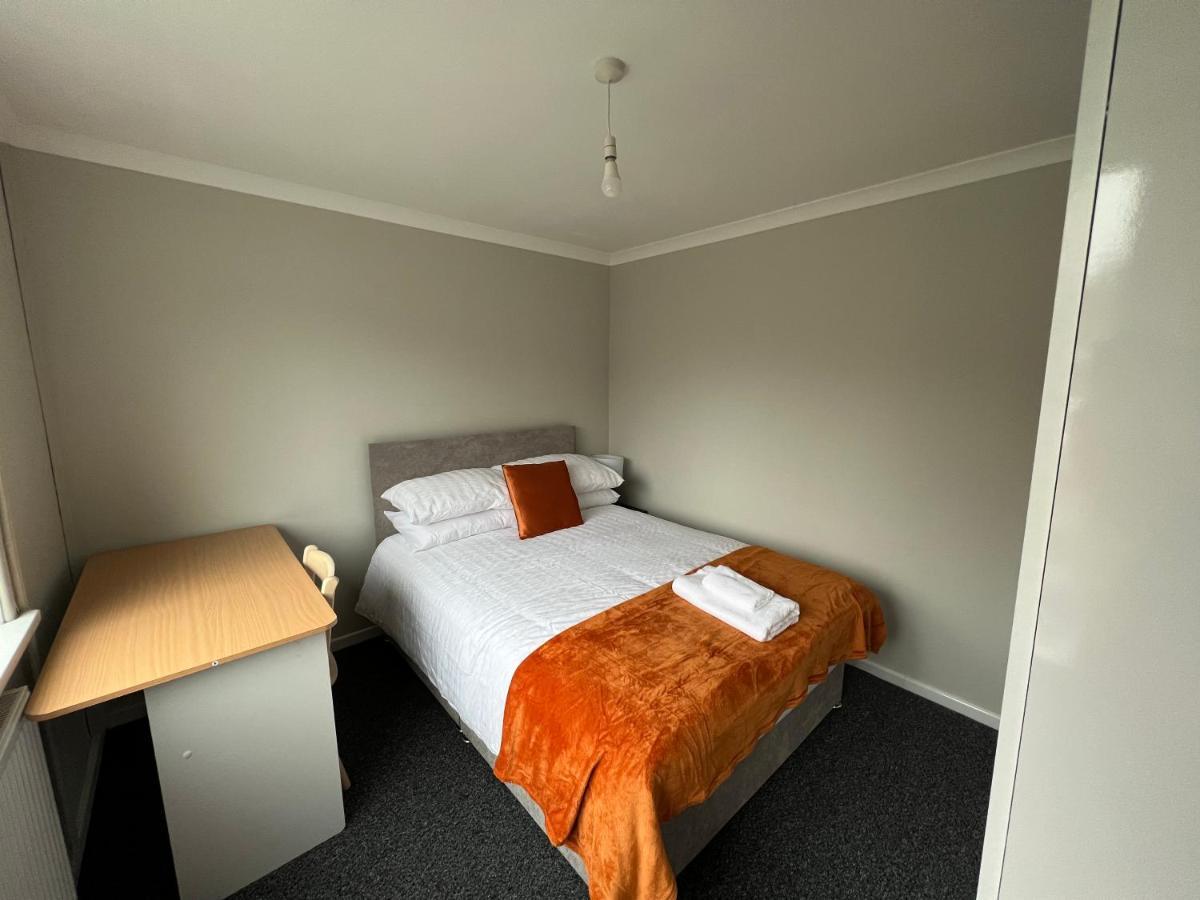Guest house The Coral Southampton, Family Rooms, Suitable For Contractors Southampton