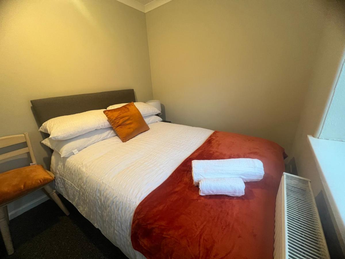 The Coral Southampton, Family Rooms, Suitable For Contractors