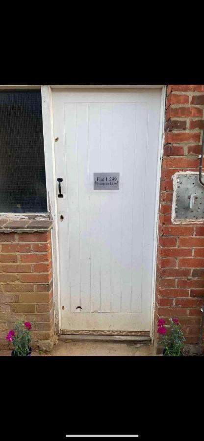 Comfy Affordable 2 Bedroom Flat Free Parking * Southampton