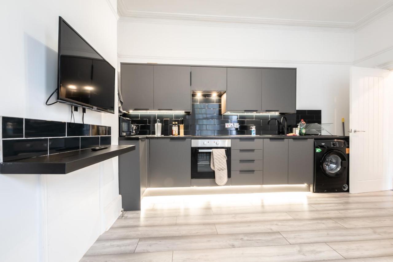 Newly Renovated 2 Bed Ground Floor Flat Apartment Southampton