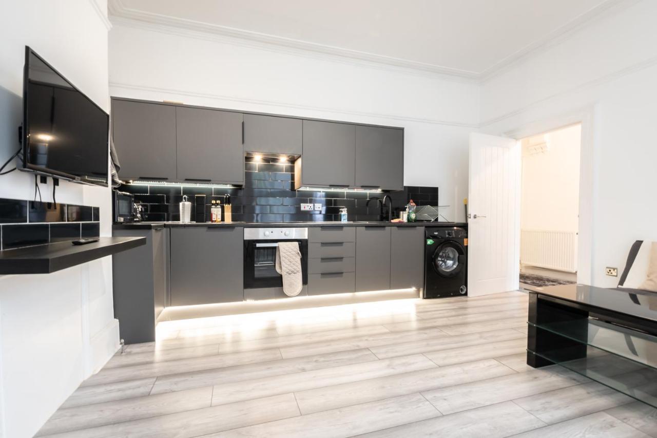 Newly Renovated 2 Bed Ground Floor Flat Apartment Southampton