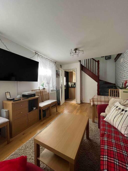 Private Flat In Centre With Parking * Southampton