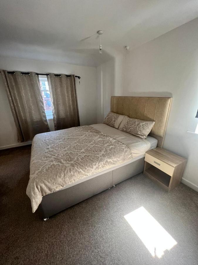 17 Howard Road. Holiday home Southampton