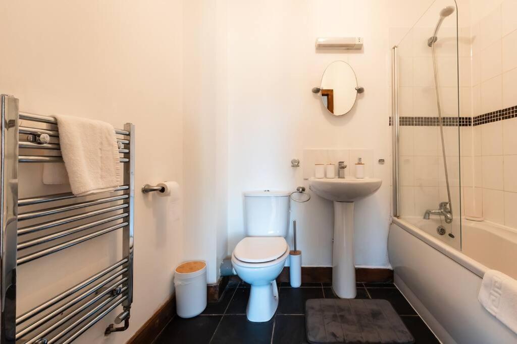 Apartment Highland - 2 Bedroom Flat With Parking Southampton