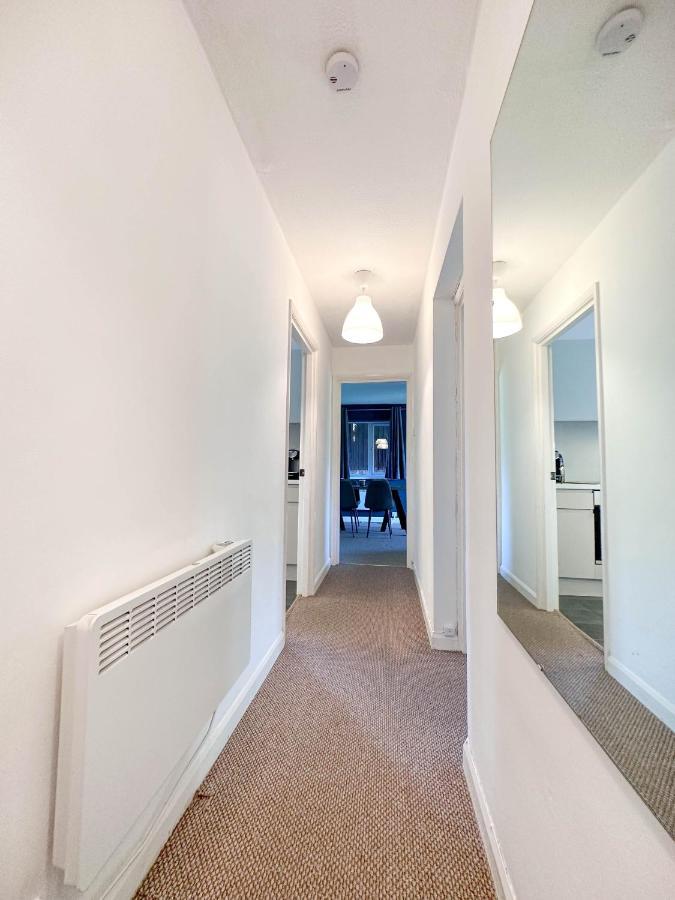 Newly Refurbished - Stylish Central Apt W/parking Apartment Southampton