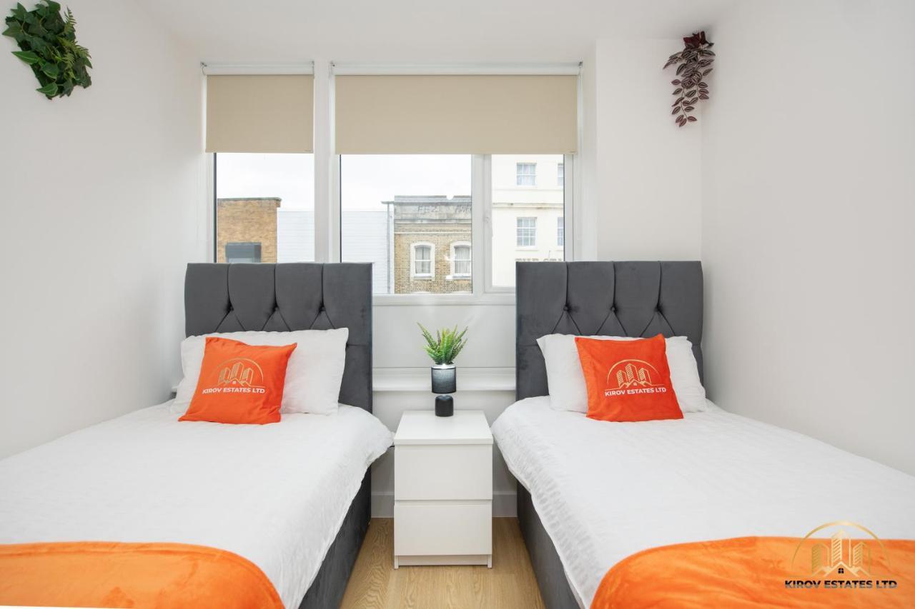 Hephaestus - The Craftsman Of Town Apartment *