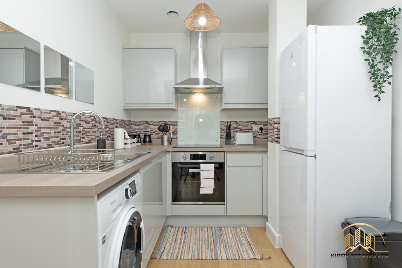 Apartment Hephaestus - The Craftsman Of Town