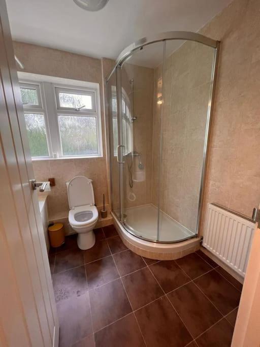 Lovely 2 Bed Flat, In A Leafy Area,all New Apartment Southampton