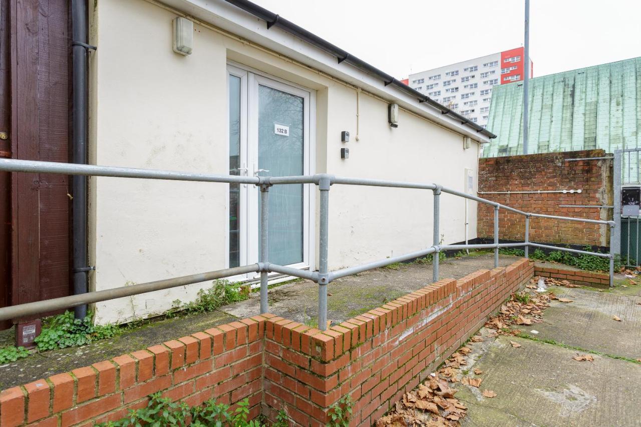 Apartment Stylish Self-contained Annex Near Centre *