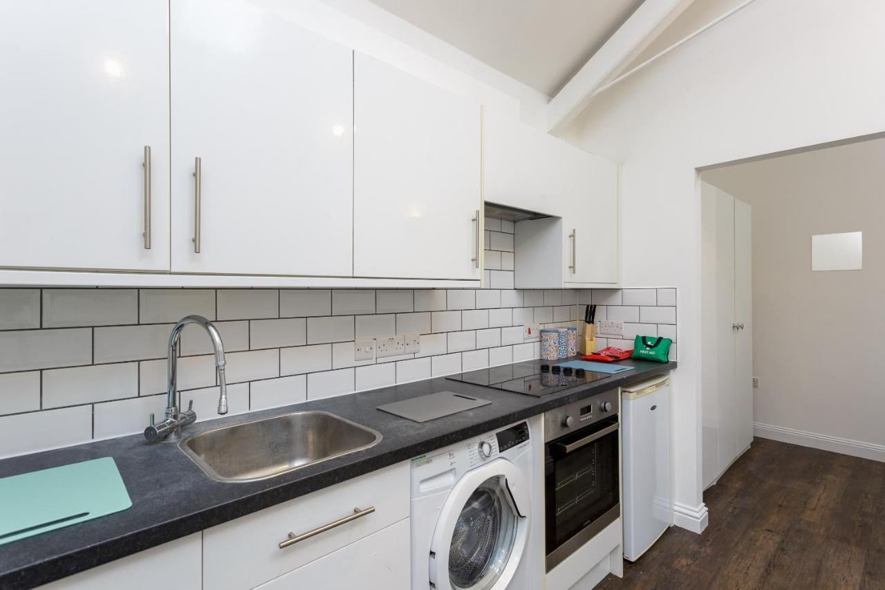 Stylish Self-contained Annex Near Centre