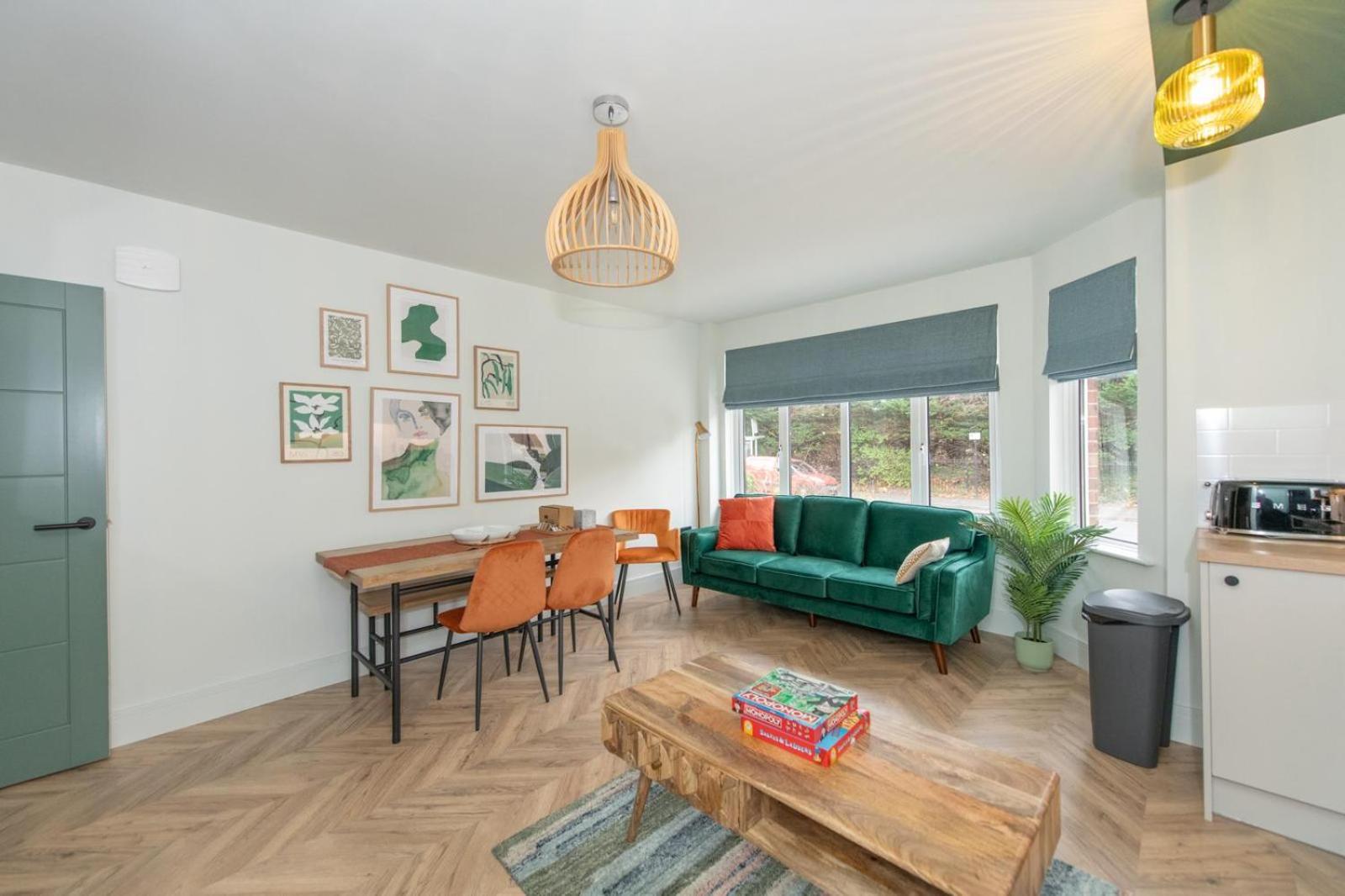 Gr Floor - Flat 68 Hill Ln *
