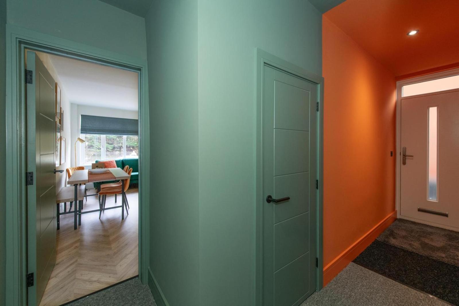 Apartment Gr Floor - Flat 68 Hill Ln *