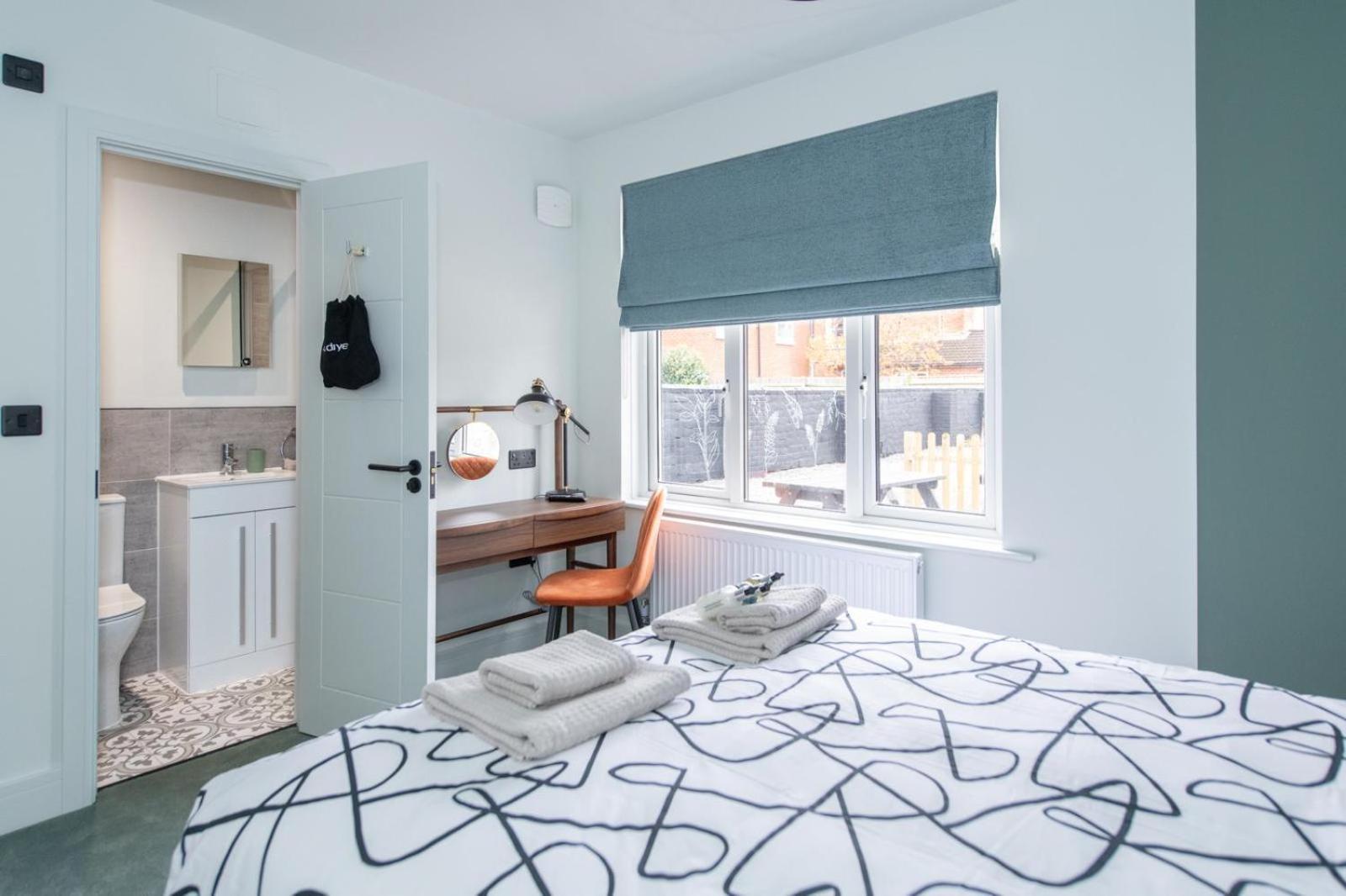 Apartment Gr Floor - Flat 68 Hill Ln *