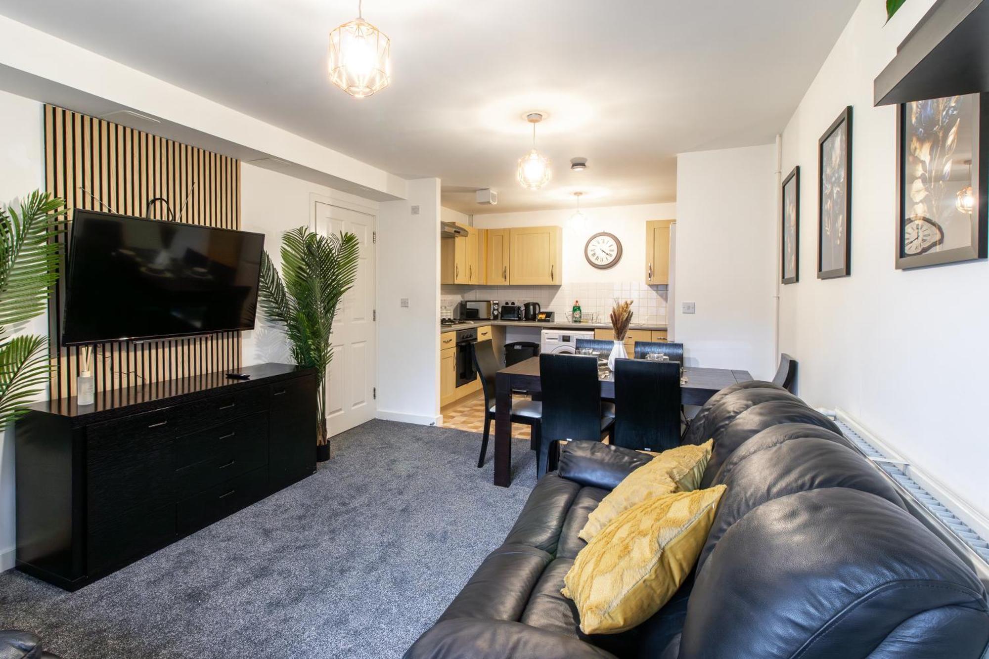 Open Mind Leisure - Luxury Near Hospital & Underground Free Parking For 2 Vehicles *