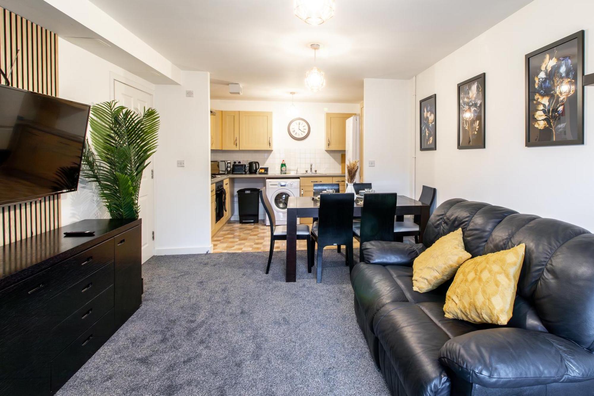 Open Mind Leisure - Luxury Near Hospital & Underground Free Parking For 2 Vehicles *